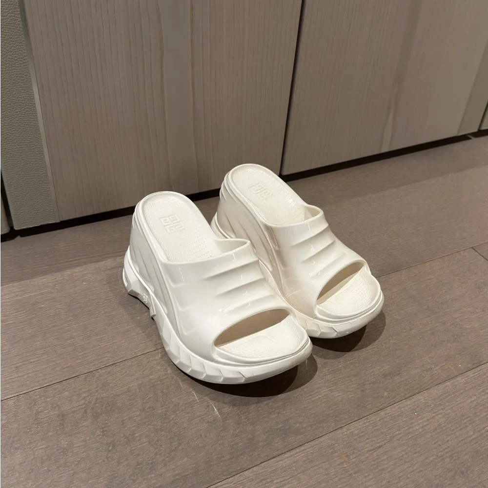 Givenchy 'marshmallow' Wedge - Picture 9 of 9